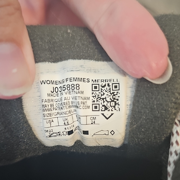 Merrell Gray and Black Hiking Shoes Like NEW - Picture 6 of 6